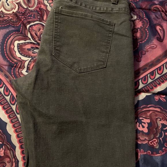 Jr. Jeans - Picture 2 of 3